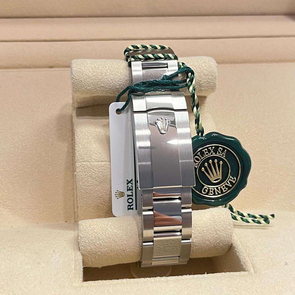 Rolex Datejust 36 36mm Like New (Unworn) 2025 ( May)/Blue Dial Index Oyster Band 126200