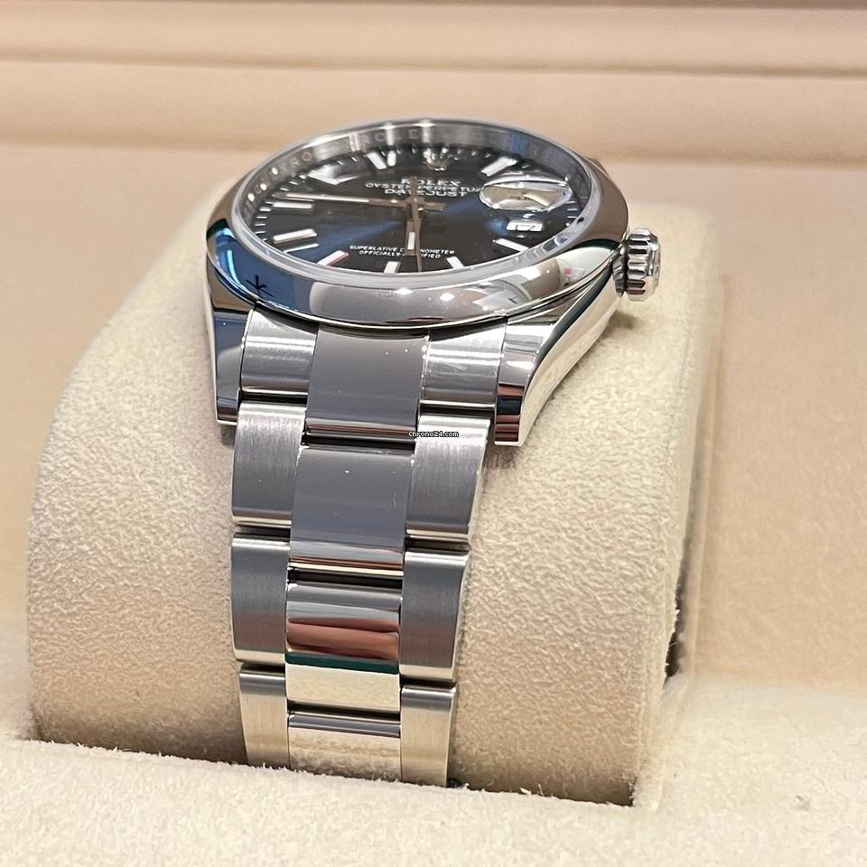 Rolex Datejust 36 36mm Like New (Unworn) 2025 ( May)/Blue Dial Index Oyster Band 126200
