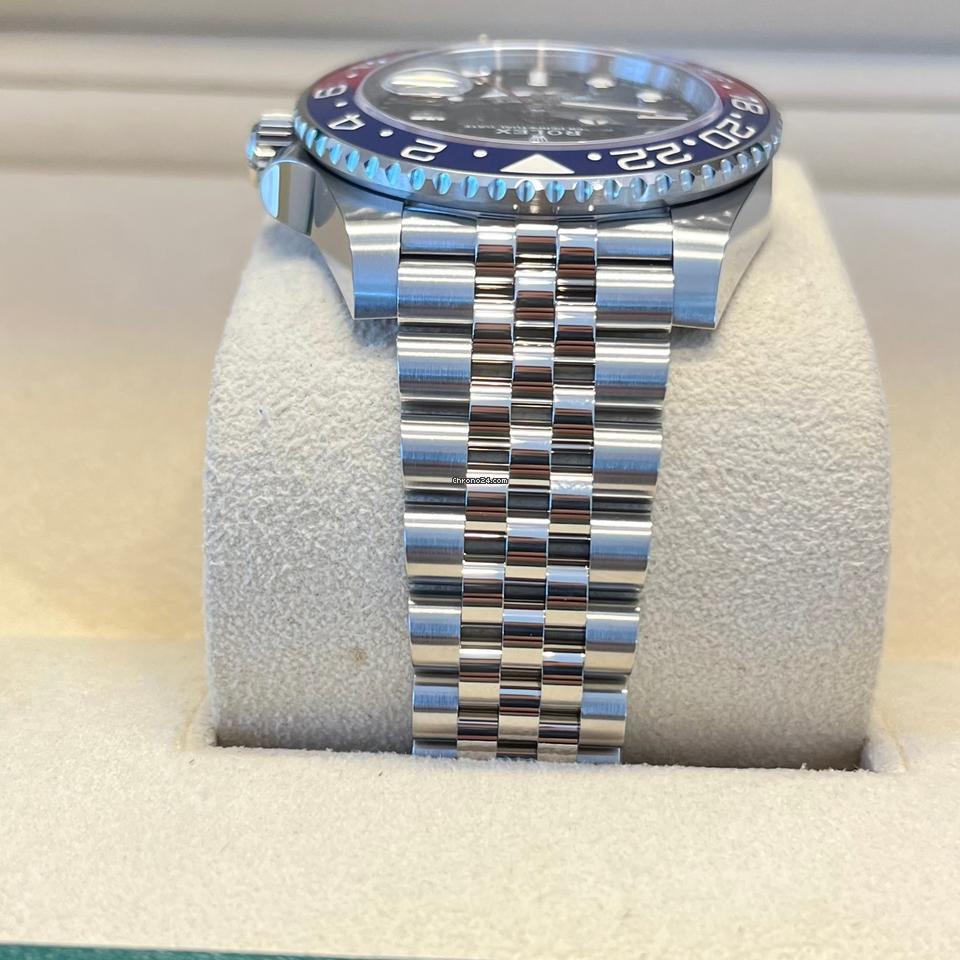 Rolex GMT-Master II Pepsi Like New (Unworn) 2025 ( May) / 126710BLRO