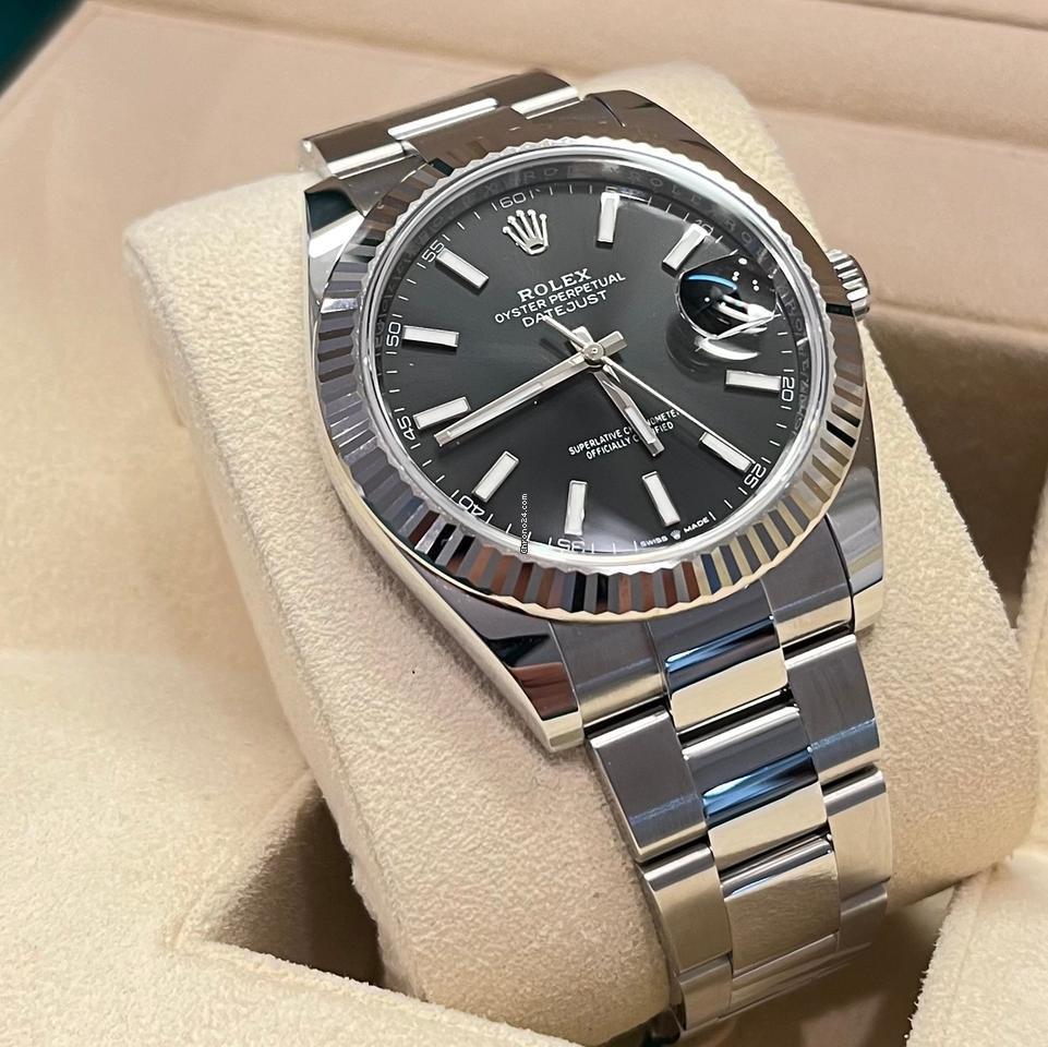 Rolex Datejust 41 41mm Like New (Unworn) 2025 (May)Black Dial Index Oyster 126334