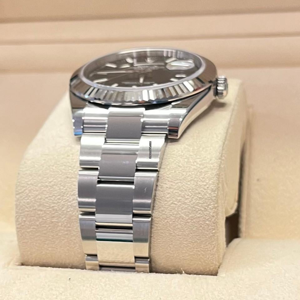Rolex Datejust 41 41mm Like New (Unworn) 2025 (May)Black Dial Index Oyster 126334