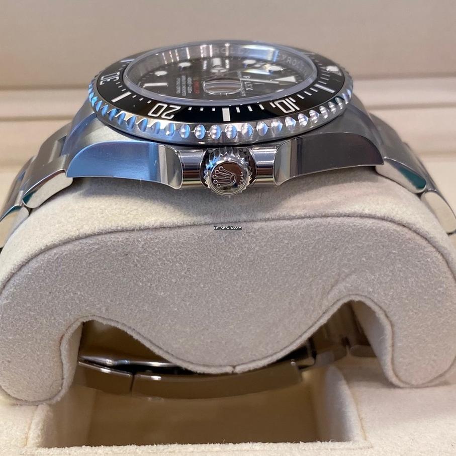 Rolex Sea-Dweller Like New (Unworn) 2025 (fev) Red 126600