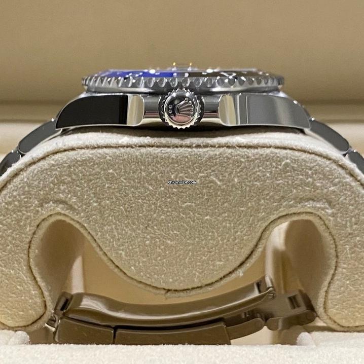 Rolex GMT-Master II II/Like New (Unworn) 2025 / Oyster Batman 126710BLNR