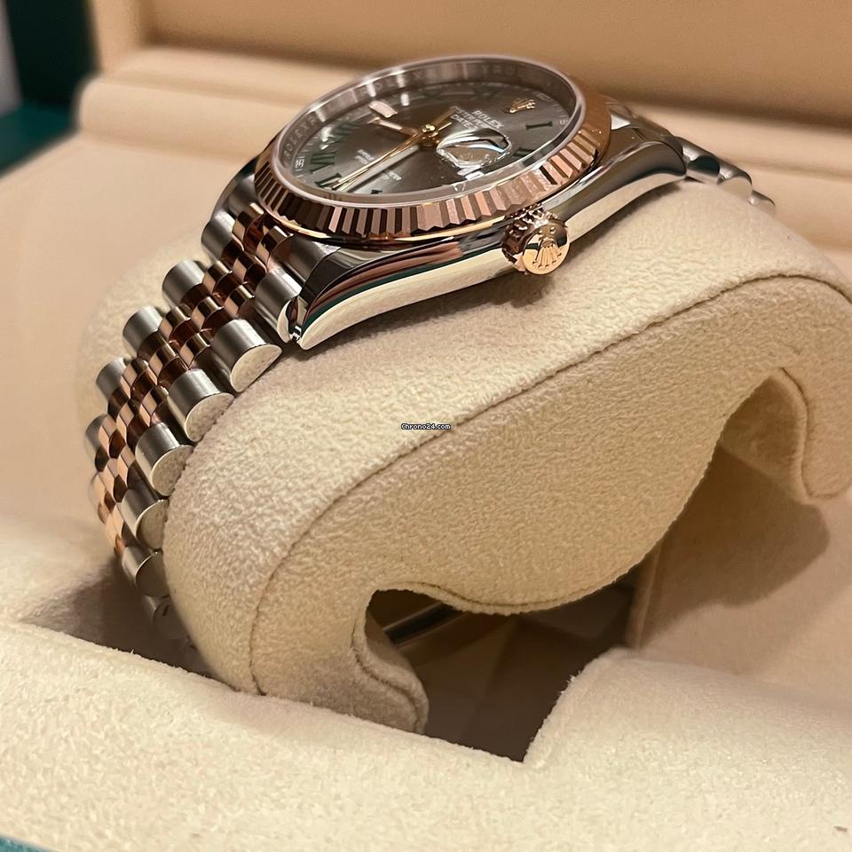 Rolex Datejust 36 36mm Like New (Unworn) 2025 (May)/Wimbledon Dial / Rose Gold / Jubilee 126231