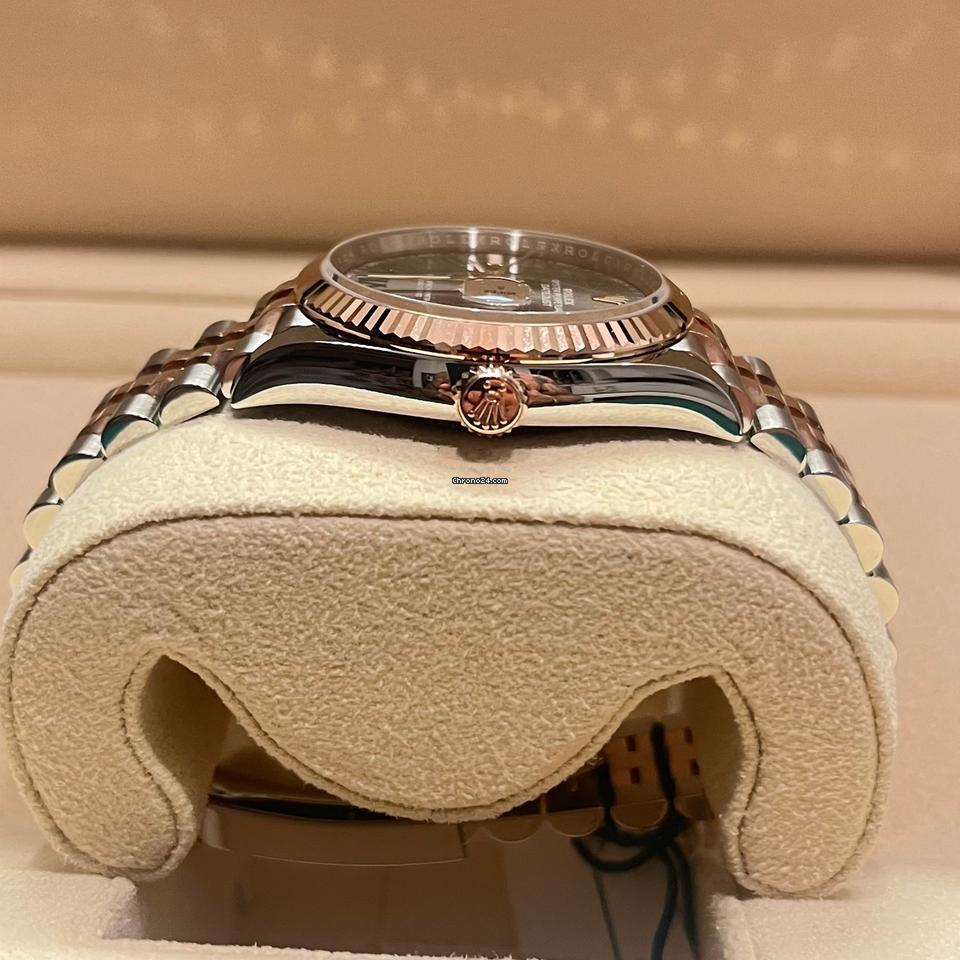 Rolex Datejust 36 36mm Like New (Unworn) 2025 (May)/Wimbledon Dial / Rose Gold / Jubilee 126231