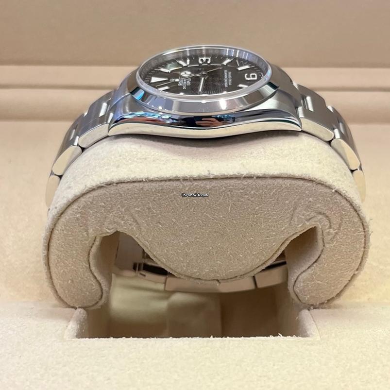 Rolex Explorer 36mm Like New (Unworn) 2025 (May)/124270