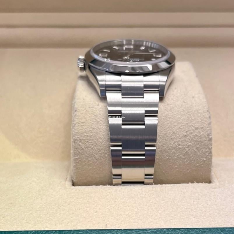 Rolex Explorer 36mm Like New (Unworn) 2025 (May)/124270