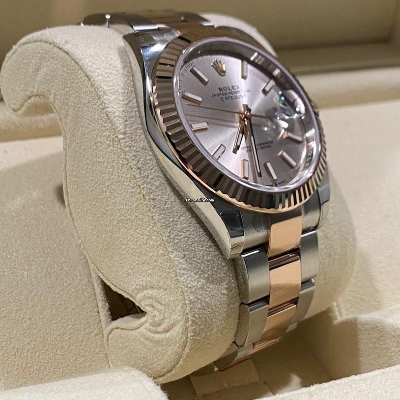 Rolex Datejust 41 mm Like New (Unworn) 2025 Oyster Sundust Dial Fluted Pink 126331