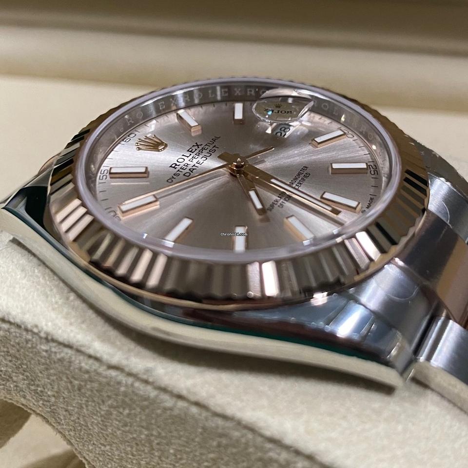 Rolex Datejust 41 mm Like New (Unworn) 2025 Oyster Sundust Dial Fluted Pink 126331