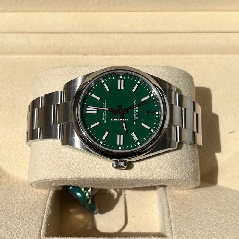 Rolex Oyster Perpetual 41 41mm / Like New (Unworn) 2025 Green Dial 124300