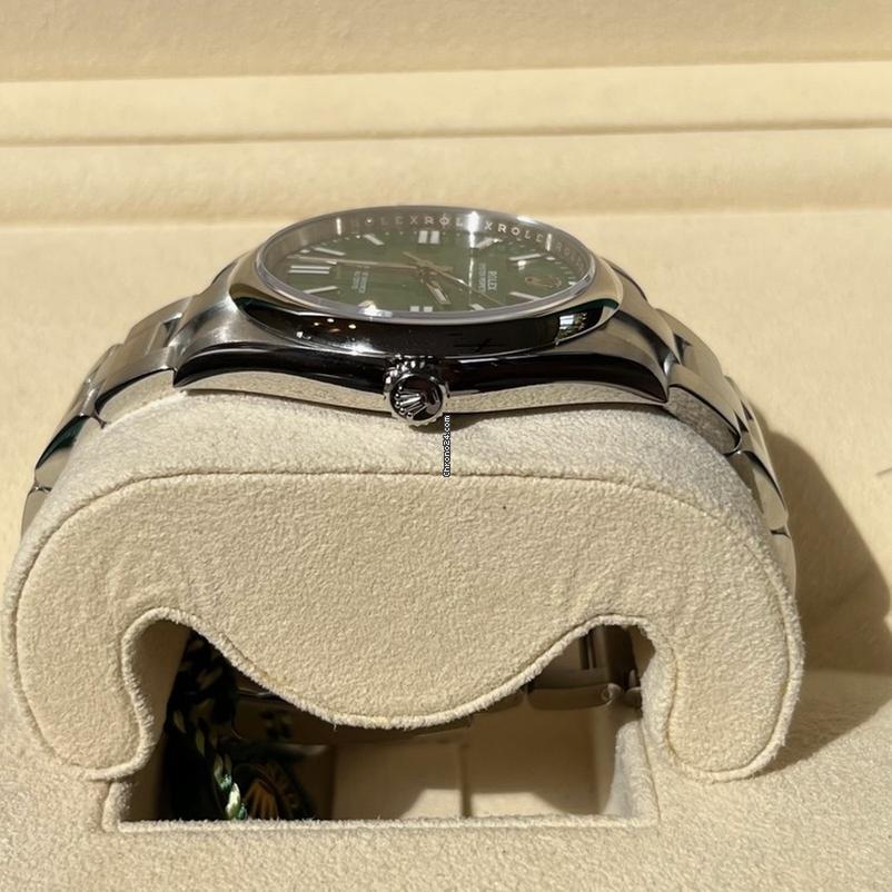 Rolex Oyster Perpetual 41 41mm / Like New (Unworn) 2025 Green Dial 124300