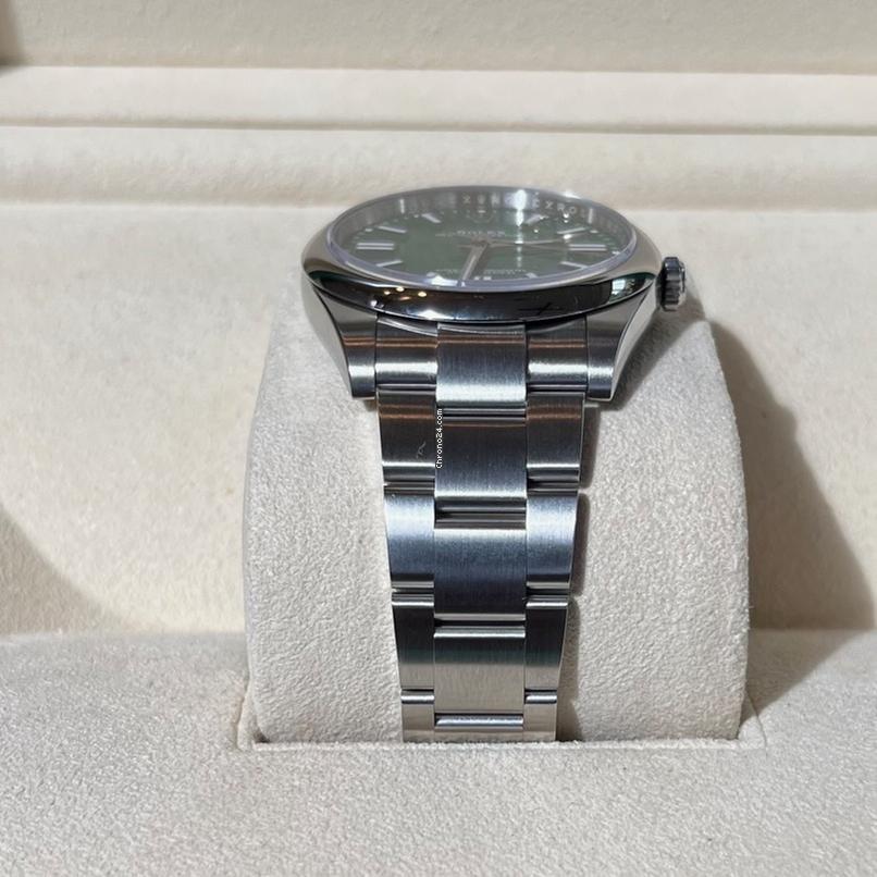 Rolex Oyster Perpetual 41 41mm / Like New (Unworn) 2025 Green Dial 124300