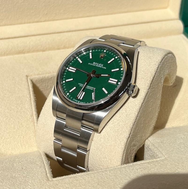 Rolex Oyster Perpetual 41 41mm / Like New (Unworn) 2025 Green Dial 124300