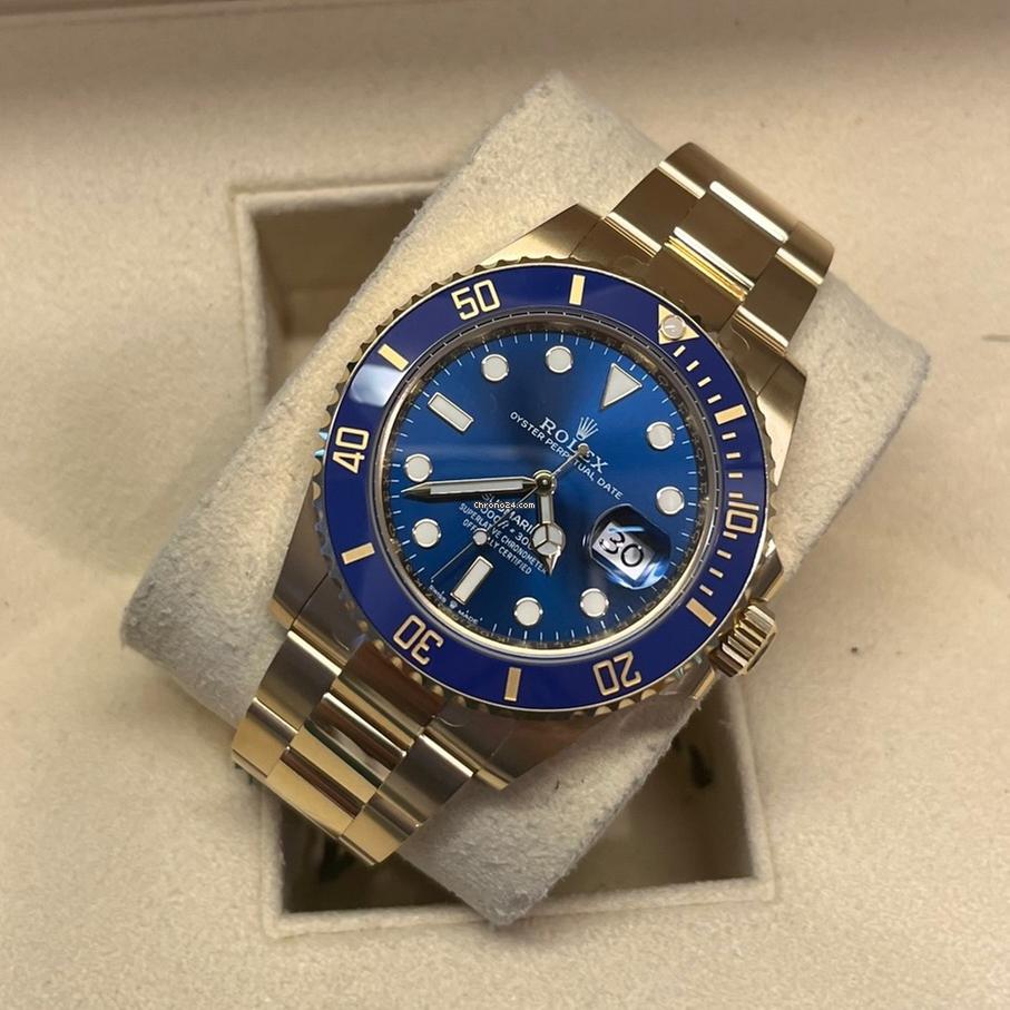 Rolex Submariner Date 41mm Like New (Unworn) 2025 / Blue Dial / Yellow Gold 126618LB