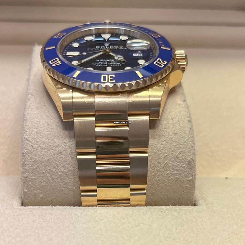 Rolex Submariner Date 41mm Like New (Unworn) 2025 / Blue Dial / Yellow Gold 126618LB