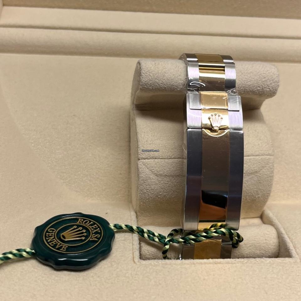 Rolex Submariner Date 41mm Like New (Unworn) 2025 (May) Blue Dial / Two Tone/126613LB