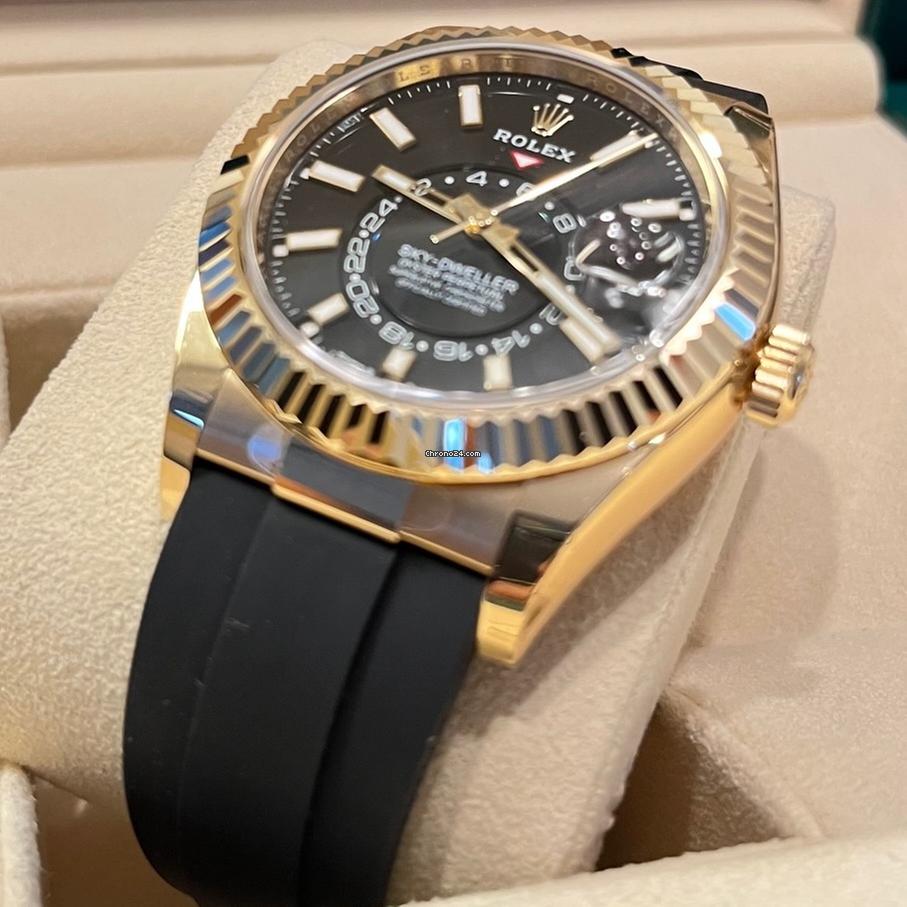 Rolex Sky-Dweller 42mm Like New (Unworn) 2025 ( April) Black Dial Yellow Gold 336238