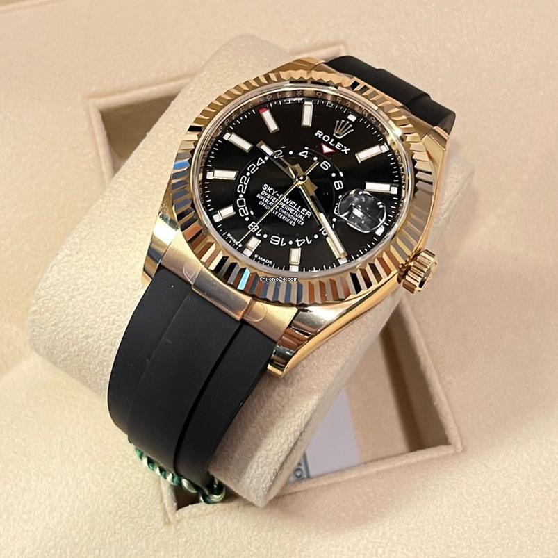 Rolex Sky-Dweller 42mm Like New (Unworn) 2025 ( April) Black Dial Yellow Gold 336238