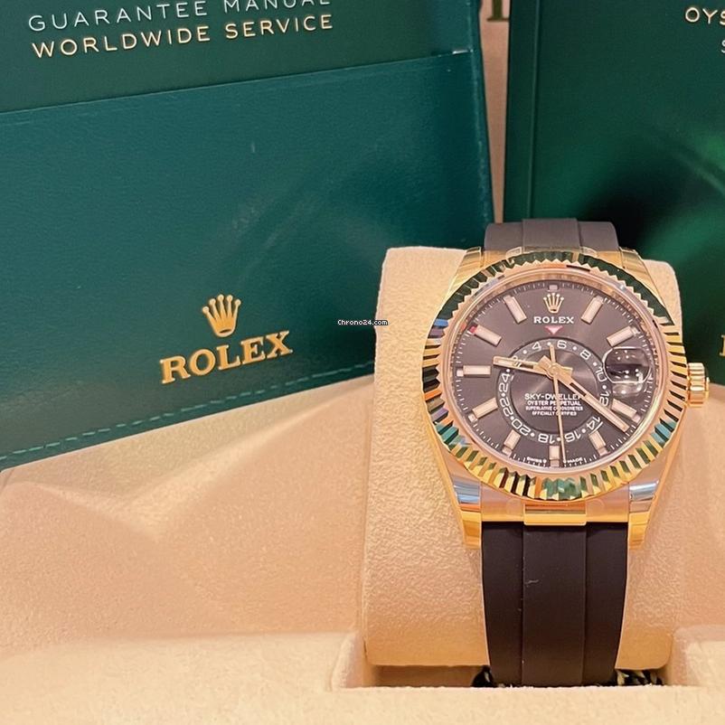 Rolex Sky-Dweller 42mm Like New (Unworn) 2025 ( April) Black Dial Yellow Gold 336238