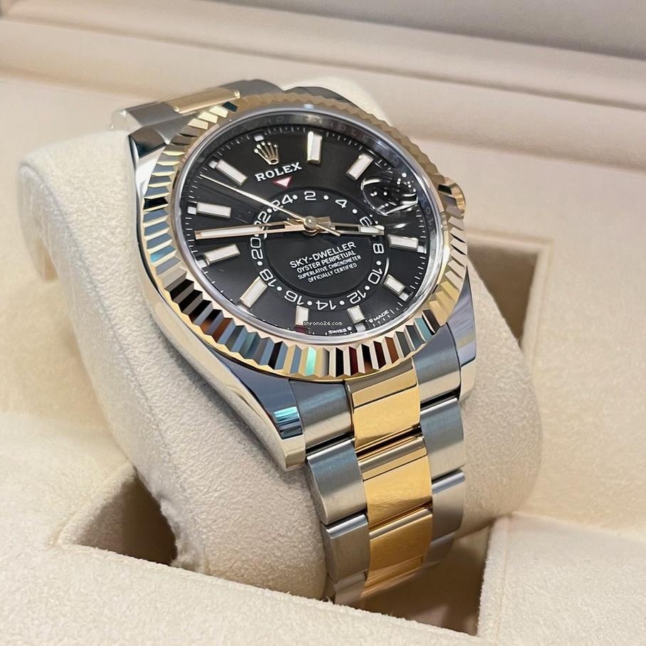 Rolex Sky-Dweller 42mm Like New (Unworn) 2025 two tones / Black Dial Oyster 336933