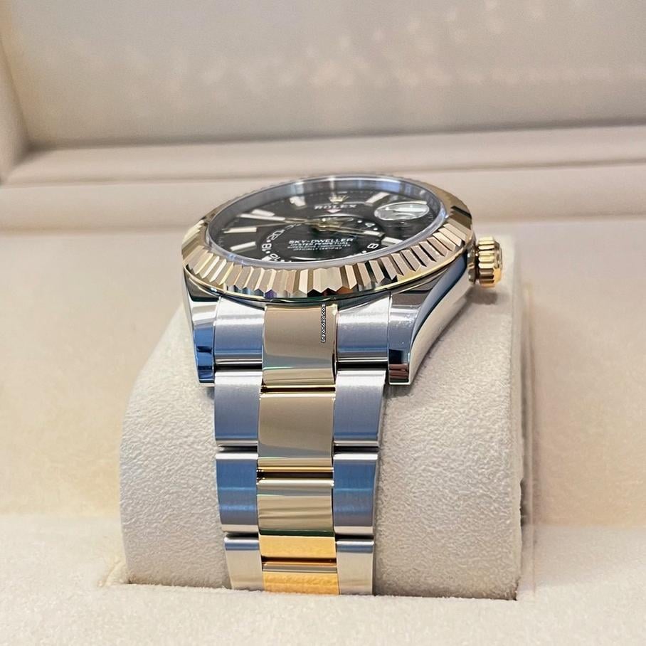 Rolex Sky-Dweller 42mm Like New (Unworn) 2025 two tones / Black Dial Oyster 336933