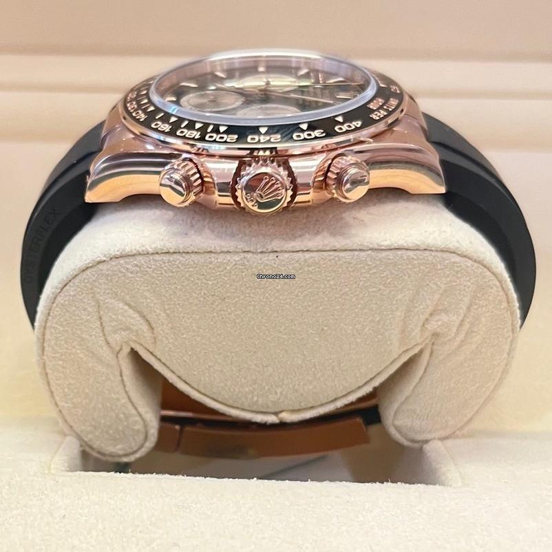 Rolex Daytona Cosmograph Daytona / Like New (Unworn) 2025 (April) / Rose Gold/Oysterflex BLACK DIAL 126515L