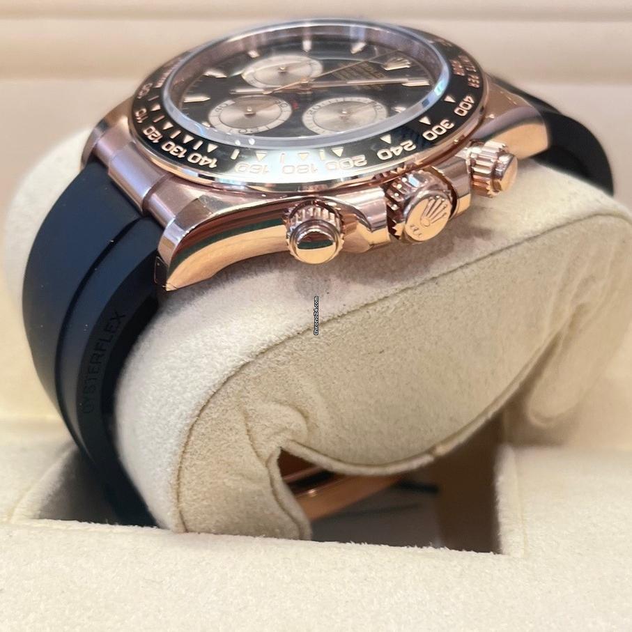 Rolex Daytona Cosmograph Daytona / Like New (Unworn) 2025 (April) / Rose Gold/Oysterflex BLACK DIAL 126515L