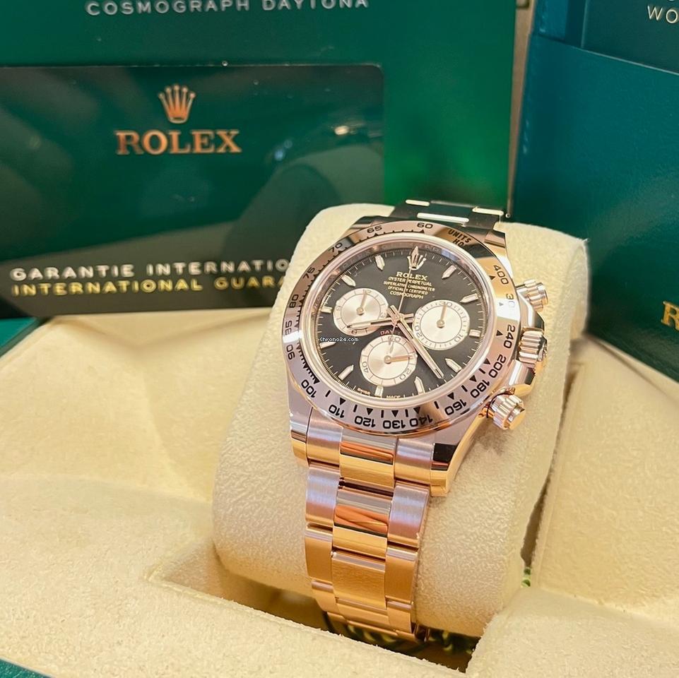 Rolex Daytona Like New (Unworn) 2025 (May) / Golden Bright Black Dial 126505
