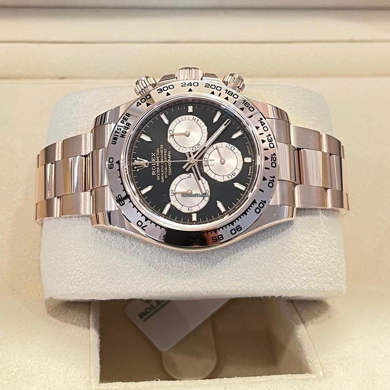 Rolex Daytona Like New (Unworn) 2025 (May) / Golden Bright Black Dial 126505