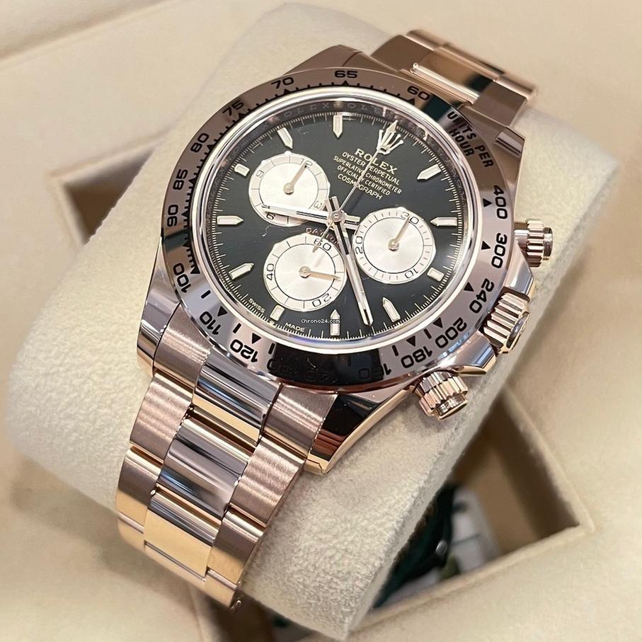 Rolex Daytona Like New (Unworn) 2025 (May) / Golden Bright Black Dial 126505