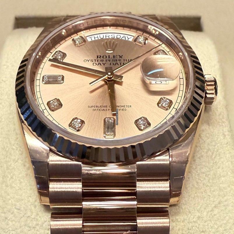 Rolex Day-Date 36 36mm/Like New (Unworn) 2025 Rose Gold "Pink Baguette Diamond Dial 128235