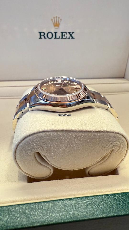 Rolex Datejust 31 31mm Like New (Unworn) 2025 (July )/Brown dial VI Diamonds 278271
